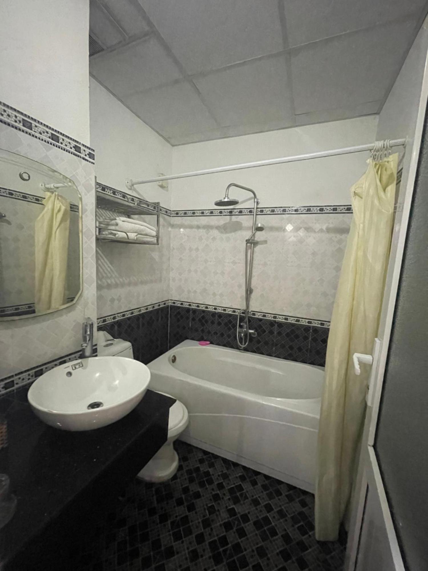 Oyo 553 Truong Giang Hotel Da Nang Dış mekan fotoğraf